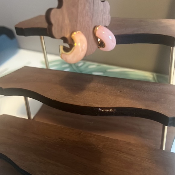 Vintage Pink Enamel Drop Earrings - Picture 4 of 7